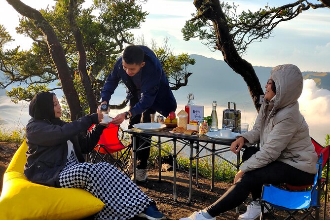 1 Day - Bromo Sunrise Romantic Breakfast // 00.30 - 13.00 - Black Sand Desert and Savannah: The Walky Part of the Day