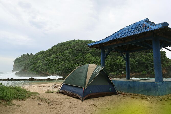 1 Day - Malang Beaches and Island Hopping // 06:30 - 17:30 - Sendang Biru: Island Hopping + Fish Market (10:30–12:30)