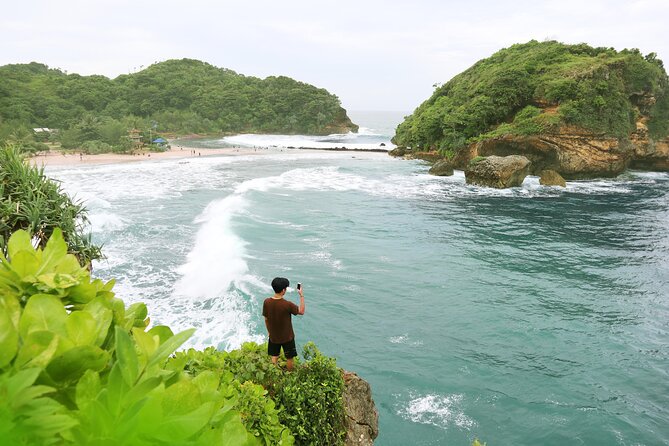 1 Day - Malang Beaches and Island Hopping // 06:30 - 17:30 - The Return to Malang (15:00–17:30): A Long Ride That’s Still Managed