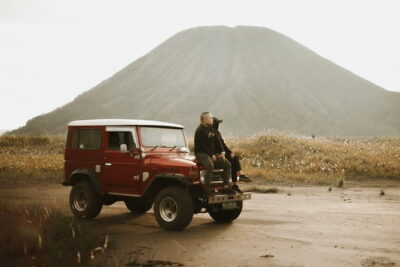 1 Day Mount Bromo Sharing Tour Package from Malang - Tengger Caldera and the Bromo crater: steam, stairs, and steady breathing