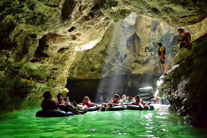 1 day Yogyakarta Tour Jomblang cave and Pindul Cave tubing - Morning Pickup and Getting to the Caves Smoothly