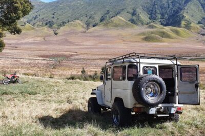 1Day - Bromo Non Sunrise Tour via Malang (to avoid crowd) - The 6:30 AM pickup and the 4x4 Jeep Hardtop ride