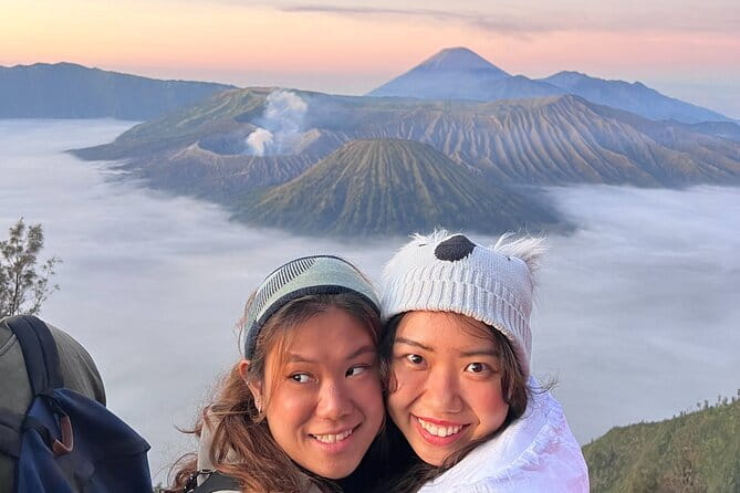 2 Days Tour of Mount Bromo Ijen Crater - Day 2 at Ijen: Paltuding, blue fire, and the crater lake views