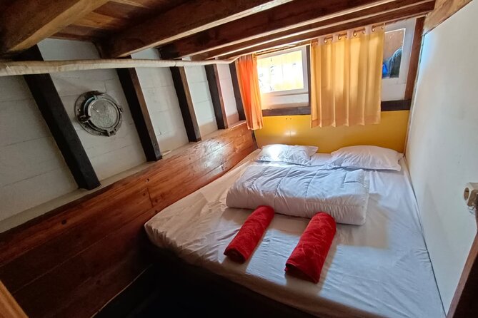 2 Days Tour to explore Labuan Bajo and Komodo Island - Day 1 Breakdown: Kelor Lunch, Manjarite Snorkel, Kalong Sunset, Overnight at Sea