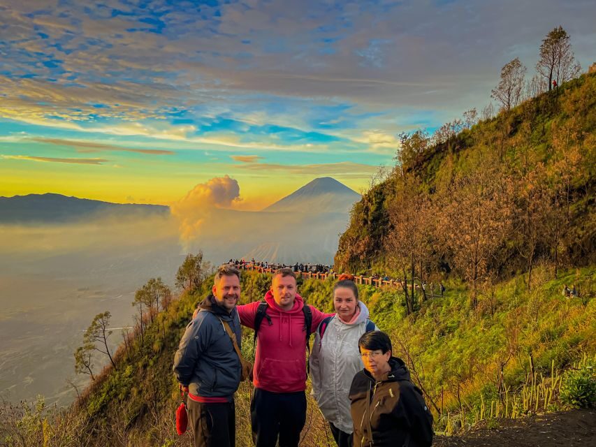 2D1N Bromo Sunrise & Ijen Blue Fire From Surabaya/Malang - Guides and Drivers: Small Details That Make It Feel Private