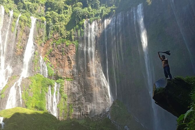 3 Days Tour To Explore Mt Bromo - Ijen Crater at 01:30: Blue Flame Trek With a Local Guide