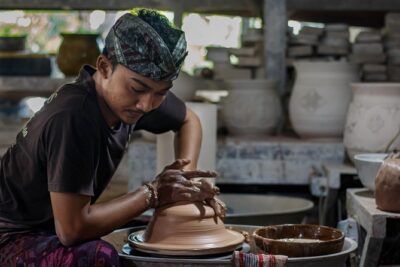 3 Hours Wheel Throwing Basic Ceramic Class - Clay Prep and the Wheel Machine: What the Class Flow Looks Like
