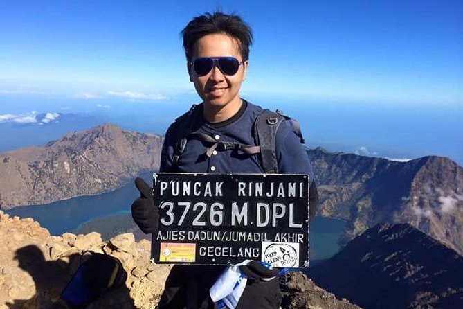 3D-2N Explore Mount Rinjani - Summit -Lake and Hotspring - The Setup at 7:00 am: Meeting Point and Pickup Reality