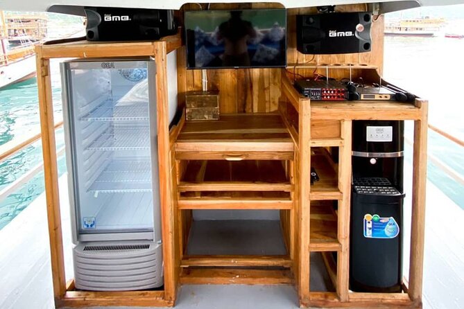 3D/2N Komodo Tour by Private Boat for 10 pax - Food and snorkeling gear: small details that change the trip