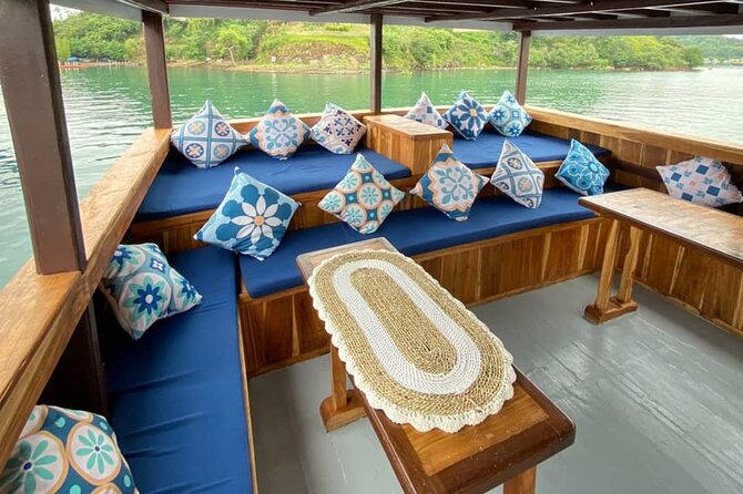 3D/2N Komodo Tour by Private Boat for 10 pax - Day 1: Labuan Bajo to Kelor and Kalong flying fox sunset