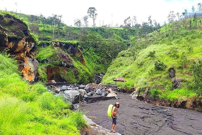 3D 2N Mount Rinjani Trekking Tour To Summit And Lake - What the team gets right: guides, porters, and the little comforts