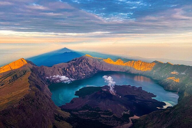 3D/2N Rinjani trekking summit,lake and hot springs. - Key highlights before you lace up