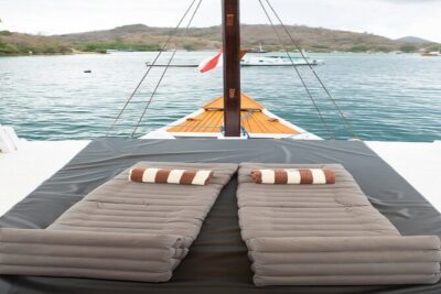 3Days Komodo Tour By Private Boat for 4 pax - Labuan Bajo arrival to Kelor Island: ease in, then earn your sea views