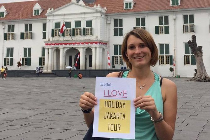4 Hours Jakarta Private City Tour - (Most Tourist Attractions) - Jakarta traffic and the private-tour reality check