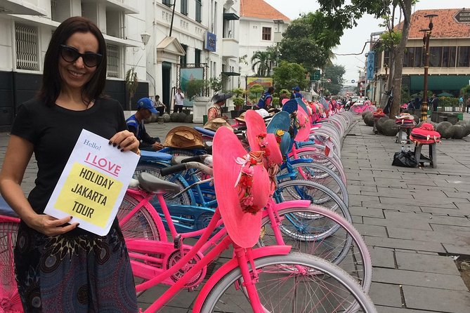 4 Hours Jakarta Private City Tour - (Most Tourist Attractions) - Weather, meeting points, and staying dry