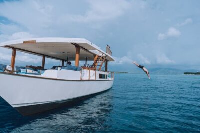 4-in-1 • Gili Islands Half-day Snorkel & Lunch Catamaran Tour - Snorkel the Big Names: Underwater Statues, Turtle City, Secret Garden