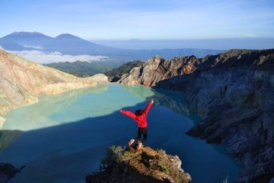 4D3N Ijen Crater,Papuma Beach, Tumpak Sewu Waterfal & Mount Bromo - Day 2: Midnight Ijen Crater Trek and the Blue Fire Safety Reality