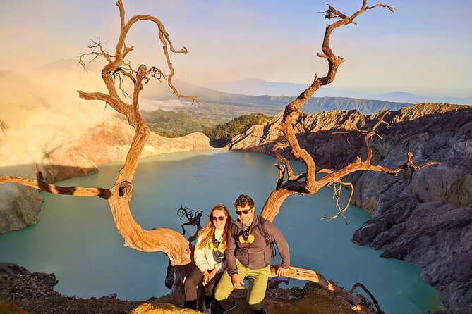 4D3N Ijen Crater,Papuma Beach, Tumpak Sewu Waterfal & Mount Bromo - Day 4: Bromo Night Sky, Milky Way, and Sunrise by 4WD