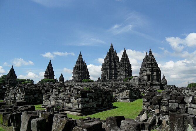 5 Days Borobudur Prambanan Tumpaksewu Bromo Ijen to Bali Private - A Java mega-hit in five days, ending in Bali