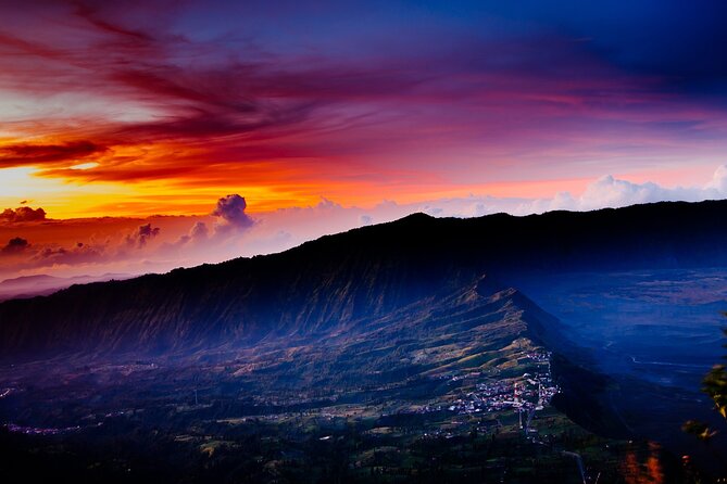 5 Days Borobudur Prambanan Tumpaksewu Bromo Ijen to Bali Private - Tumpak Sewu waterfall and the road to Bromo