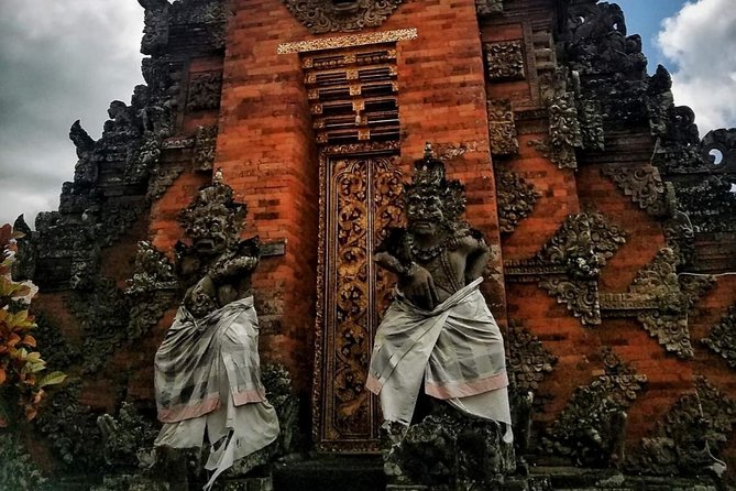 6 Days Best Of Bali And Nusa Penida All Inclusive Private Tour - Day 3: Ubud’s Monkey Forest, rice terraces, Tirta Empul, and Tegenungan Waterfall