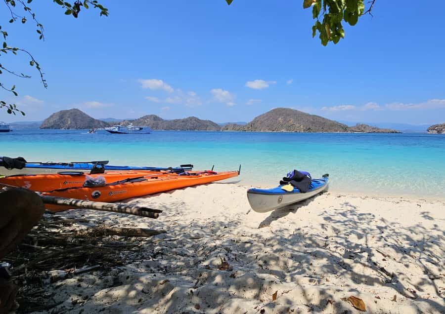 6 Hours Fun Day Kayaking - Pantai Sture Break: Lunch, Swimming, and Recharging for the Return