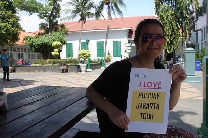 8 Hours Jakarta Private City Tour - (All Tourist Attractions) - Istiqlal Mosque and Jakarta Cathedral: seeing Jakarta’s faith side