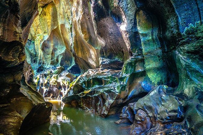 Adventures Tour : Bali Hidden Canyon Trekking - Beji Guwang - A 10-hour Bali day that mixes canyon water and temple time