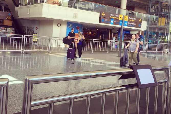 Airport transfer to seminyak/ kuta - Communication that actually matters: meeting signs, contact, and mobile ticket use