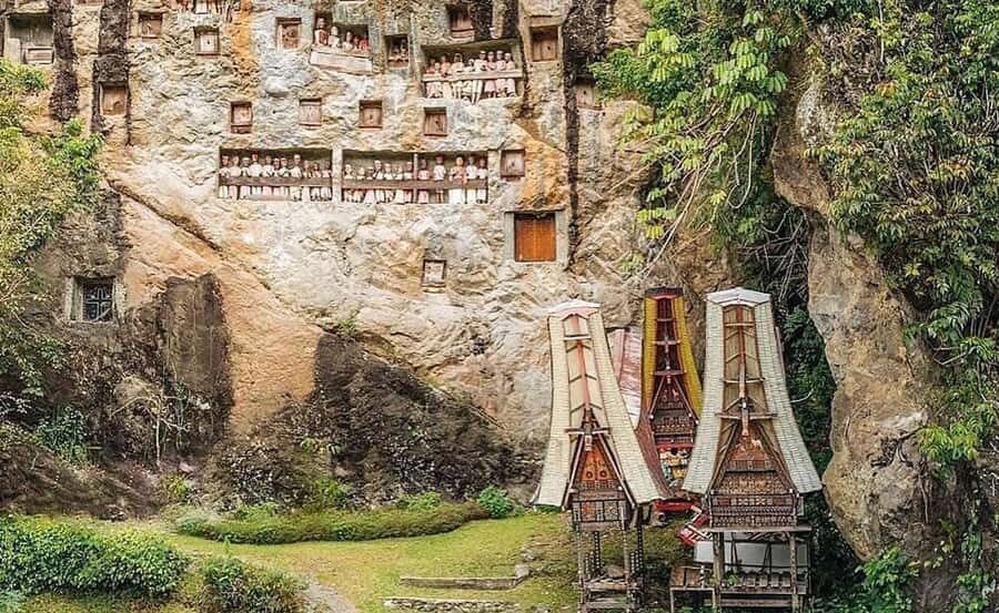 All Inclusive 3-Day Toraja Highland Tour from Makassar - Toraja’s graves and effigies: why this tour feels different
