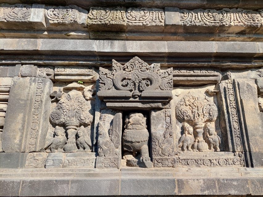 All-inclusive Borobudur Sunrise & Prambanan Temple Tour - FAQ