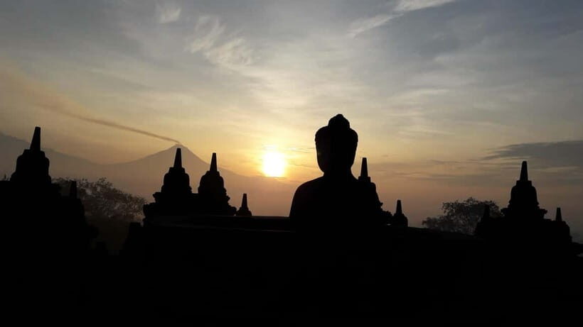All-inclusive Borobudur Temple Guided Tour - Who this tour suits best (and who should rethink it)