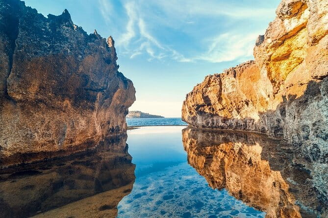 All-Inclusive Nusa Penida Tour - Stop 3: Angel’s Billabong’s natural infinity pool (swim if you dare)