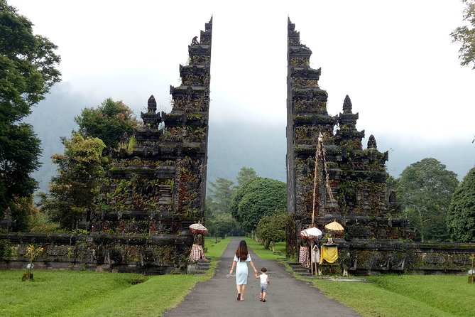 All Inclusive Sekumpul Waterfall Trekking , Handara Gate & Temple - How this 8–10 hour North Bali route fits your day