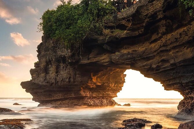 All inclusive Tanah lot & North Bali Tour: Jatiluwih, Ulun Danu - Transportation and private tour reality: what you should expect