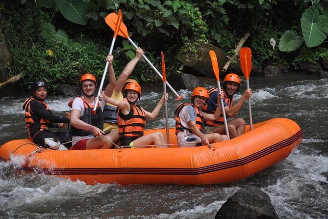 All Inclusive - Toekad Ubud Ayung River Rafting - Entering Toekad: A Wantilan Lobby, Rice Fields, and a Real Safety Setup