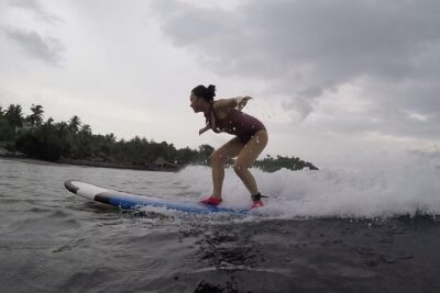 Amazing 5 days surf camp packages Senggigi Lombok - What you actually learn in 4 surf lessons (and why the order matters)