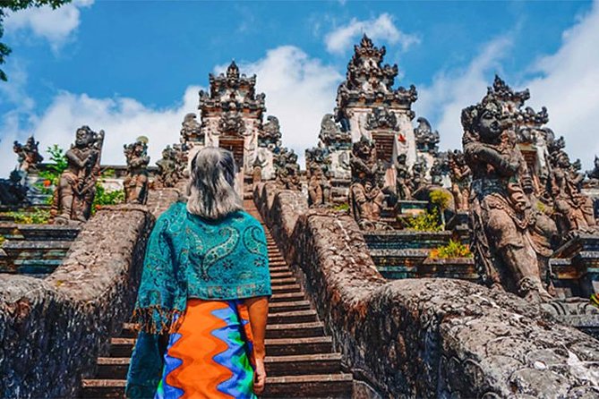 Amazing Private Tour: Lempuyang temple, Tirta gangga, Tukad cepung waterfall - Penataran Agung Lempuyang Temple: iconic gate views and crowd reality