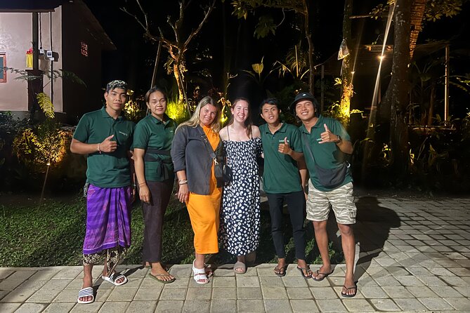 Authentic Balinese Cooking Class in Ubud - Cooking lesson basics: lesung pounding, banana-leaf cooking, and menu choice