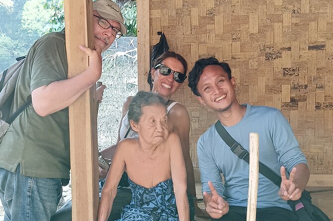 Baduy Tribal Tracker and Village in Private Tour Full Day & Lunch - The People Factor: Guides, Punctual Pickup, and Feeling Comfortable