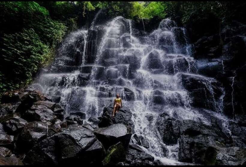 Bali: 3 best waterfall and tegalalang rice terrace - Stop 3: Goa Raja Waterfall, the “king cave” cave moment