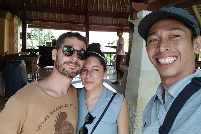 Bali Airport Transport & Transfer - How the Pickup Works: WhatsApp, Name Signs, and Proof Photos