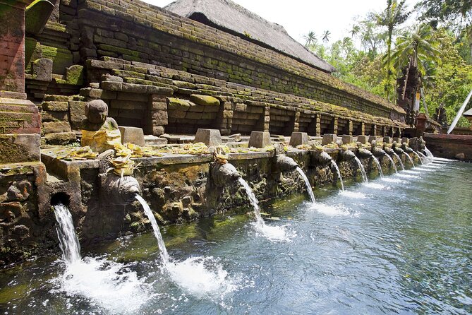 Bali All-Inclusive: Ubud Tour with Entrance Ticket and Lunch Included - Monkey Forest Sanctuary: temples plus macaques (and real crowd management)
