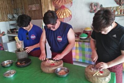 Bali Amazing Cooking Class - Inside a Balinese Home Kitchen: Tools, Welcome Drinks, and Offerings