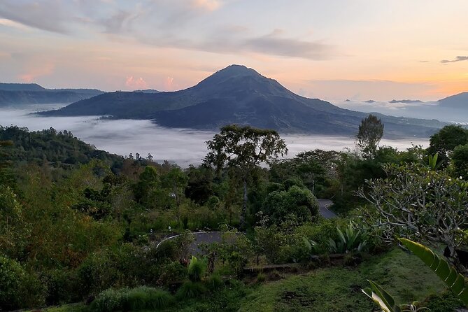 Bali Ayung River Rafting and Kintamani Mt. Batur Volcano View - Lunch after rafting: the practical reset at the rafting company