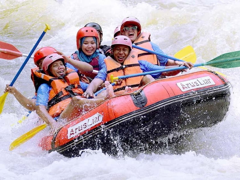 Bali: Ayung River Whitewater Rafting Adventure with Lunch - The Halfway Break: Photos, a Waterfall Close-Up, and a Reset