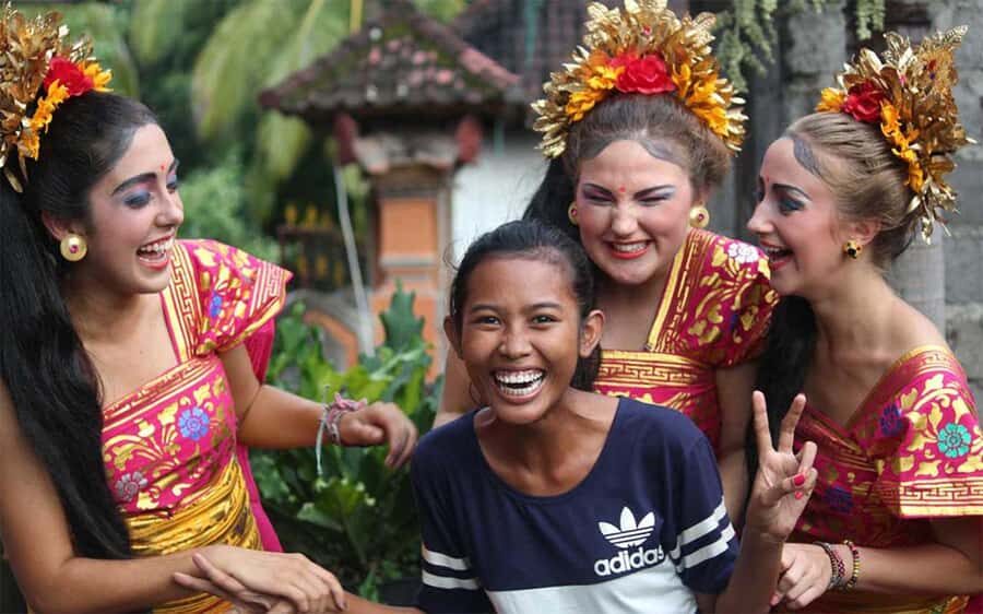 Bali : Balinese Dance Class for All Levels led by instructor - Key things you’ll notice fast
