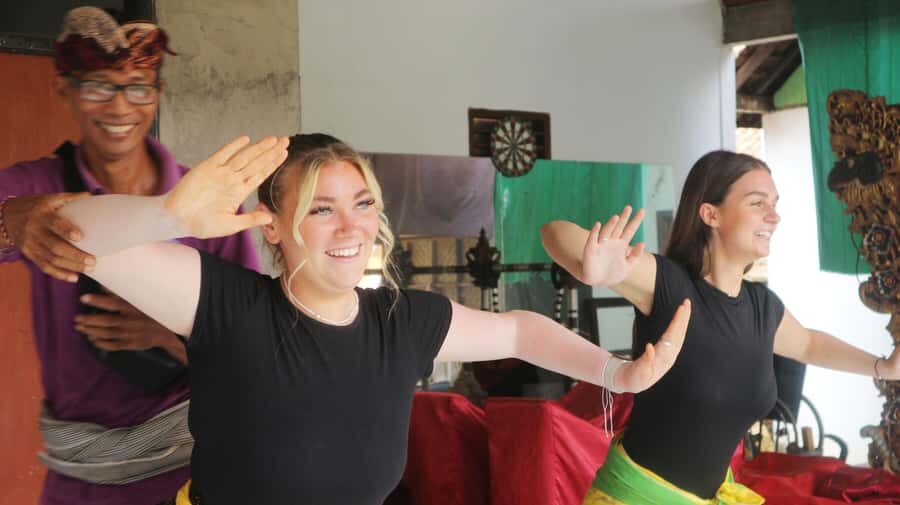 Bali : Balinese Dance Class for All Levels led by instructor - What to wear, bring, and expect in the 2–3.5 hours