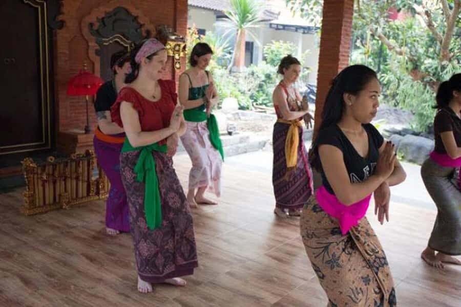 Bali : Balinese Dance Class for All Levels led by instructor - The Welcome dance focus: hand gestures, footwork, and facial expression
