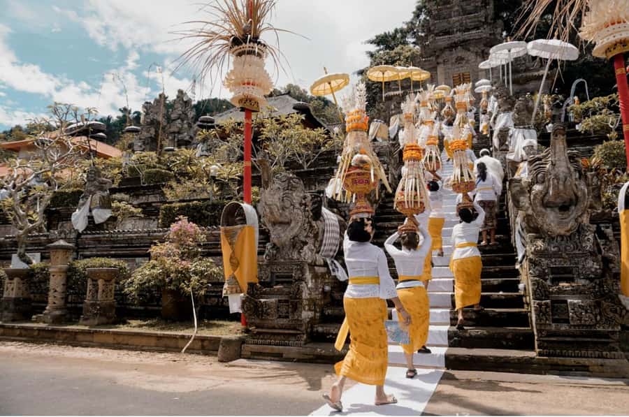 Bali/Batur: Mystical & Burial Rituals Tour with Kehen Temple - The Batur-area drive: why the road talk matters